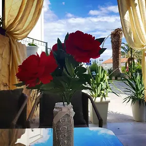  Apartment Lovre